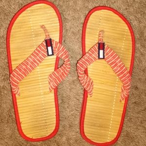Women's thong sandals